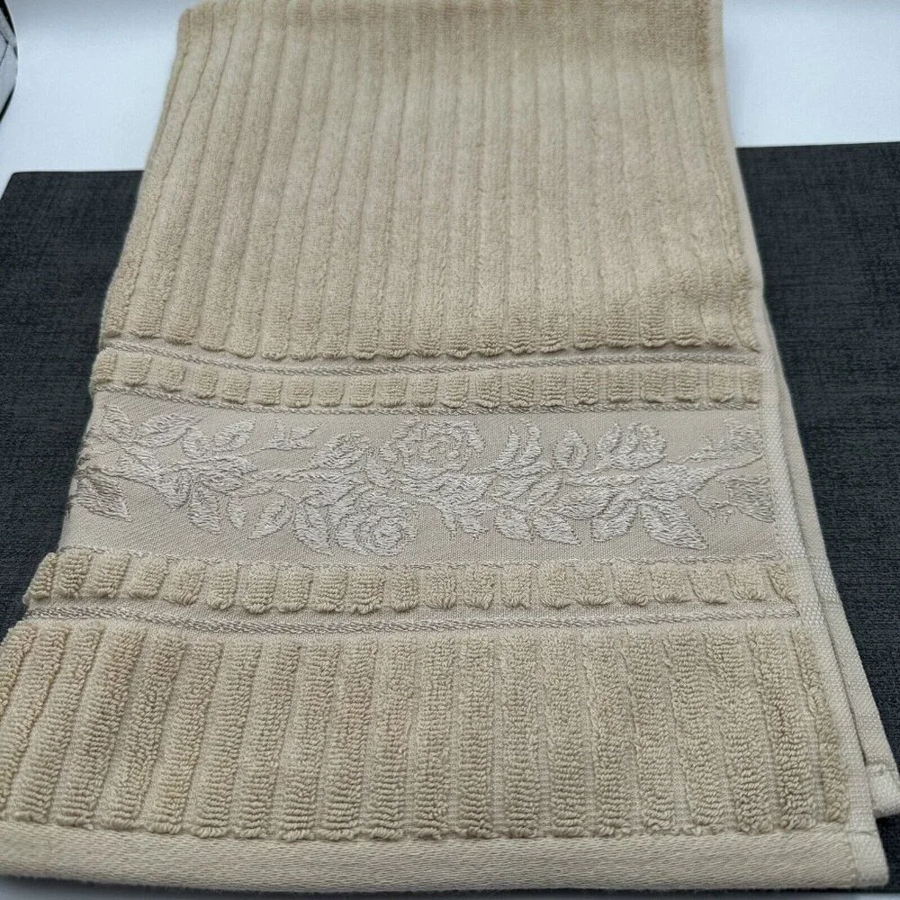 Vintage Decorative Hand Guest Towel Embroidered Decorated Border Ribbed European